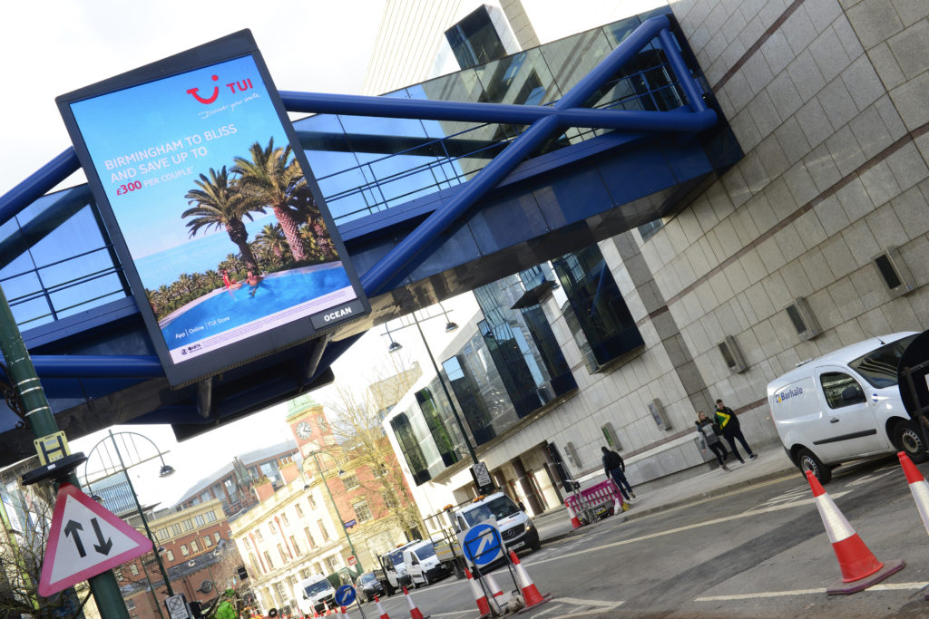 broad-street-02-B0219-tui