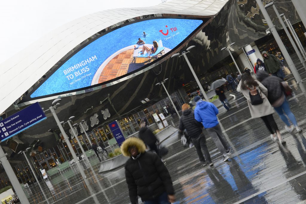 media-eye-01a-F0219-tui