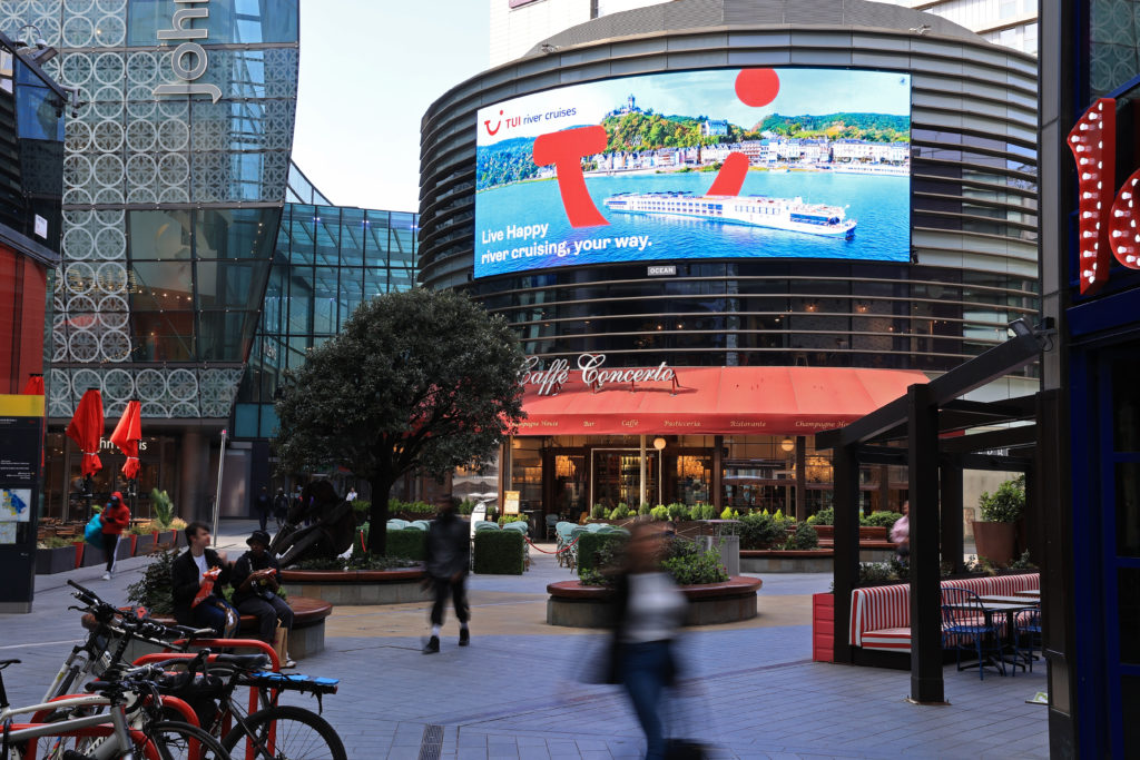 TUI, FourDials, Apr '22 1