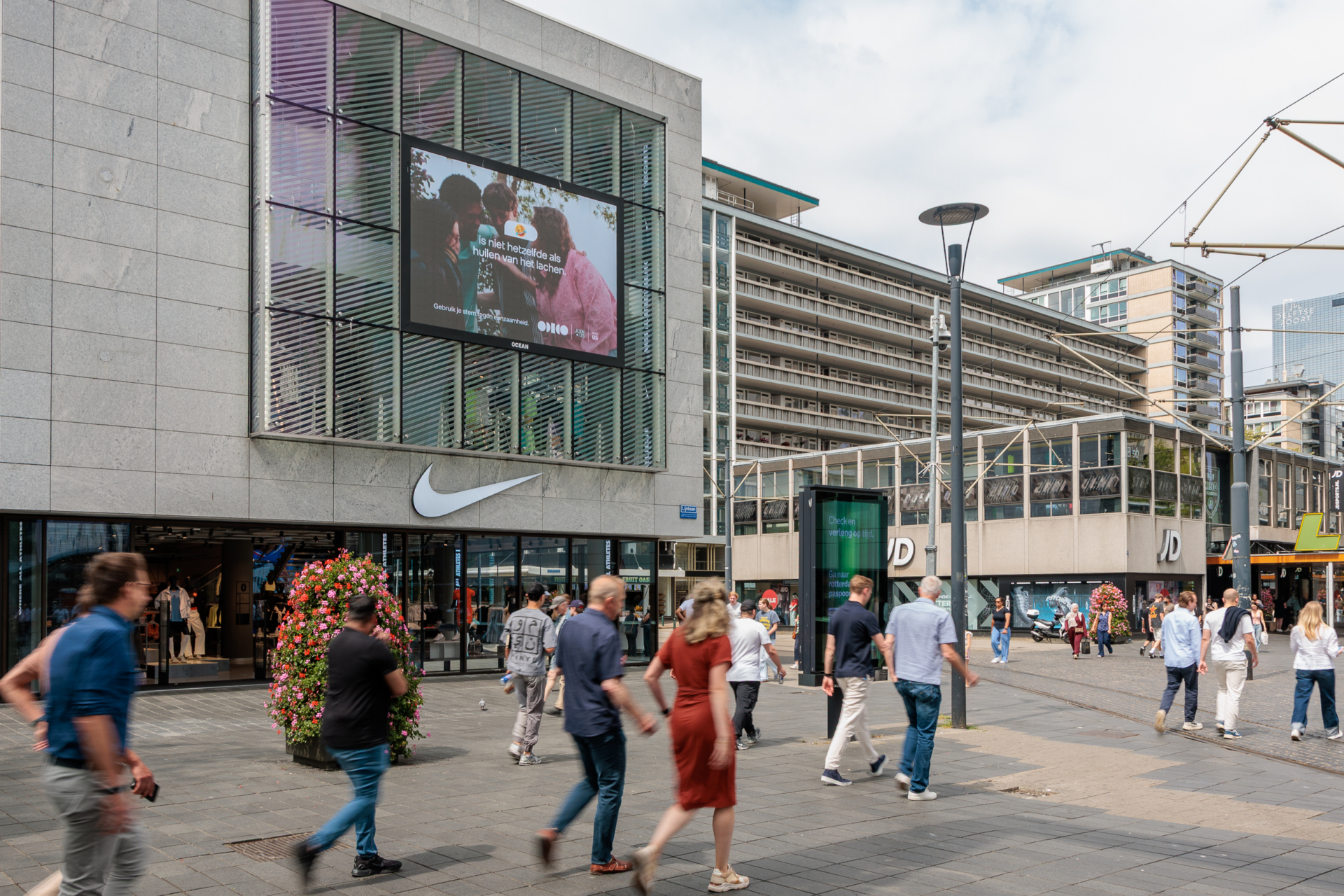 OceanOutdoor_Rotterdam_Lijnbaan_Odido_HR1