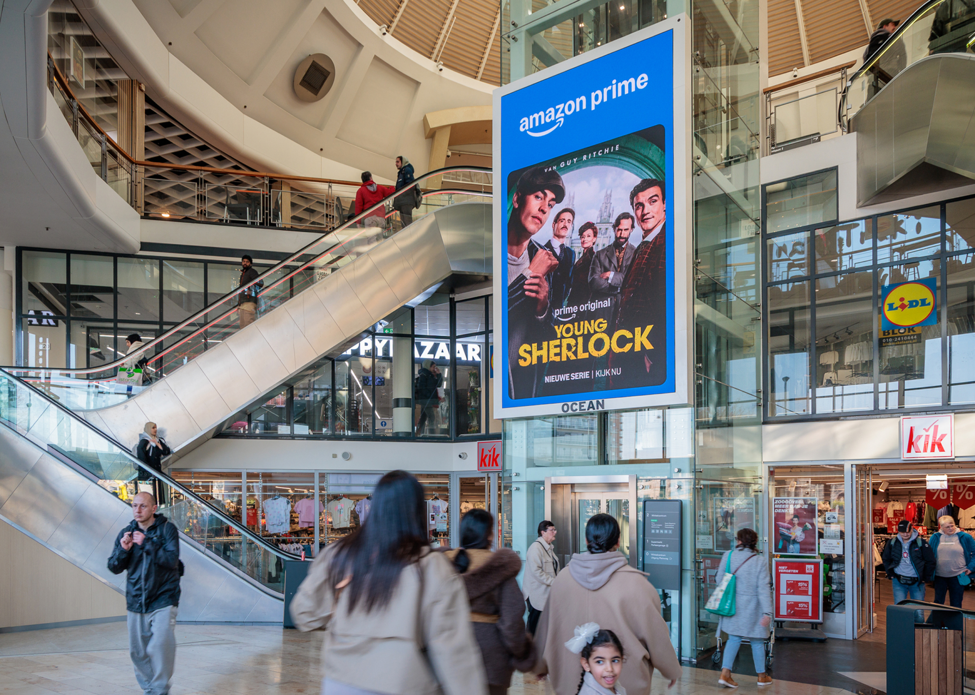 OceanOutdoor_Rotterdam_Zuidplein_Atrium_AmazonPrimeVideo_HR1
