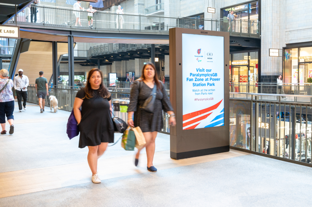 Ocean, Battersea, Aug- 24 -57