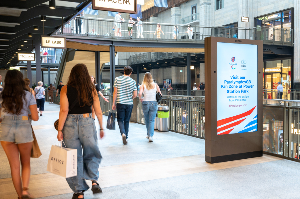 Ocean, Battersea, Aug- 24 -60