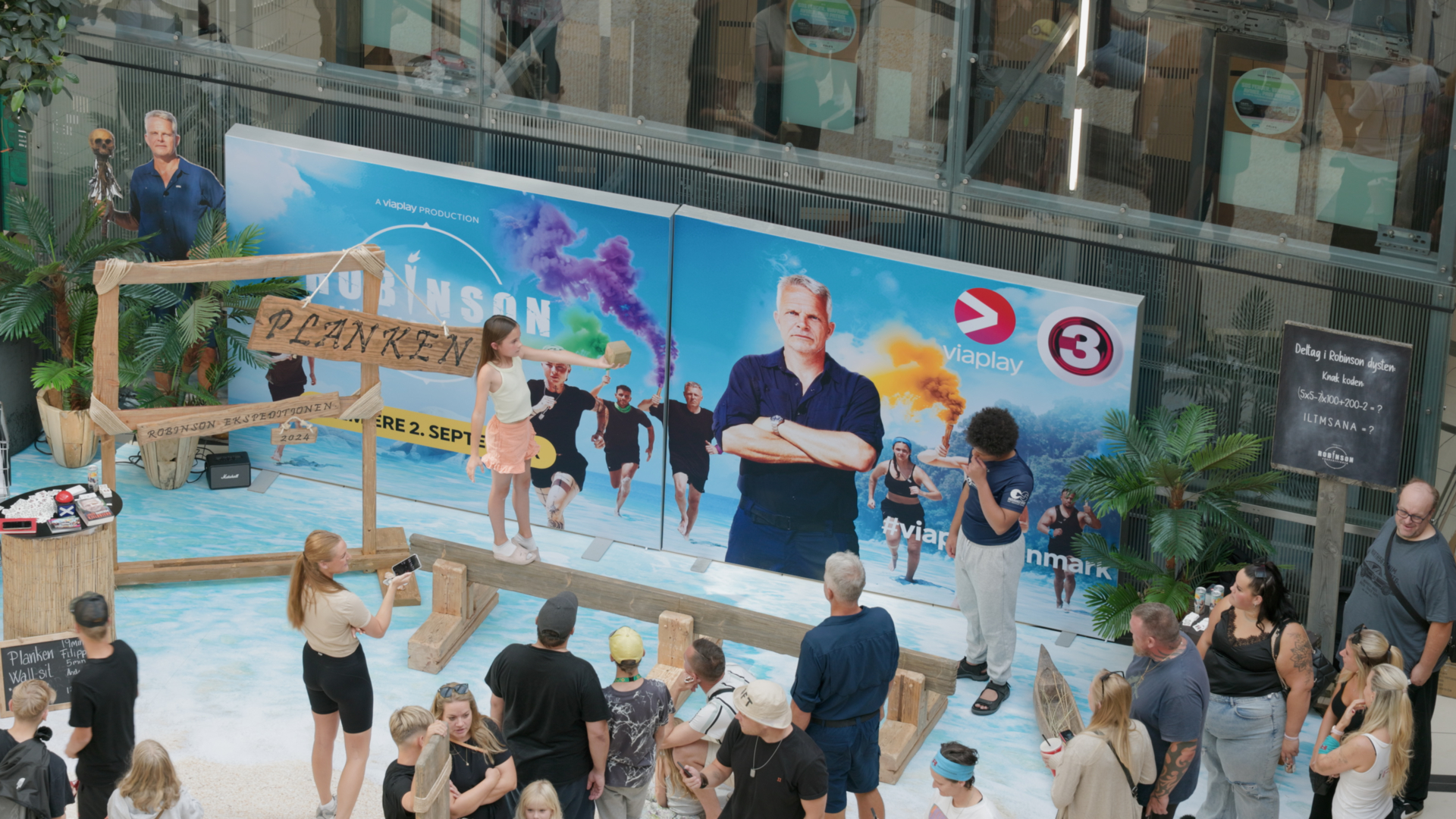 Sequence 01.00_00_33_08.Still009