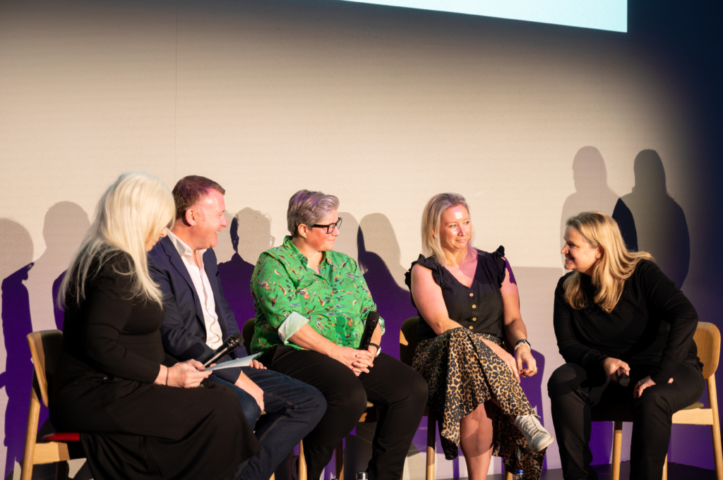 IWD Square, LeicesterSQ, March-25-45