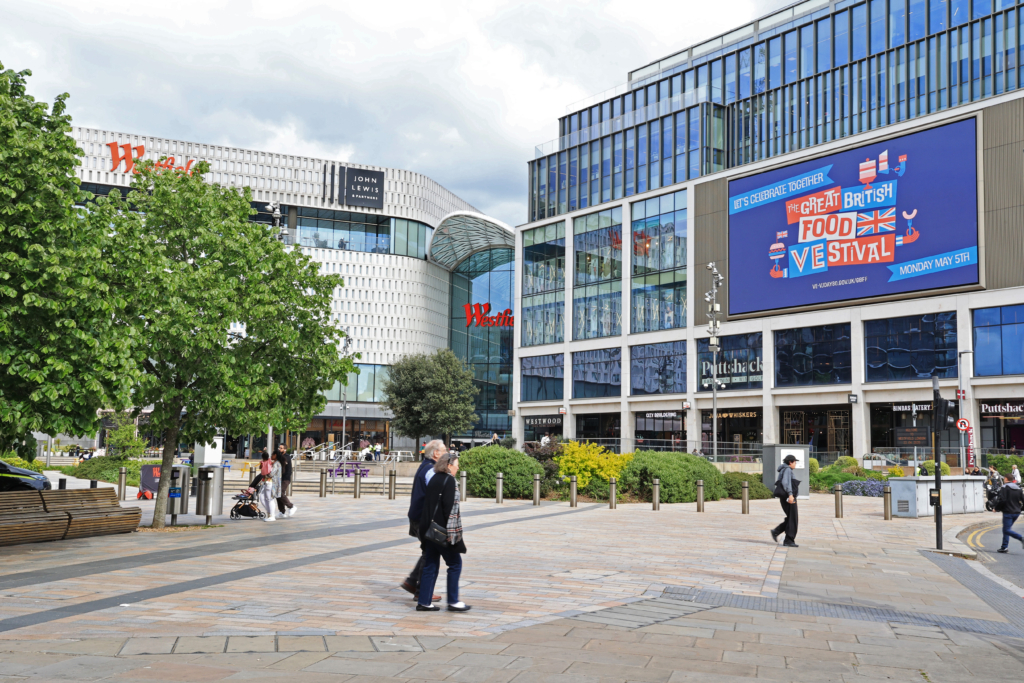 VE80, WestfieldSq, Apr '25 1