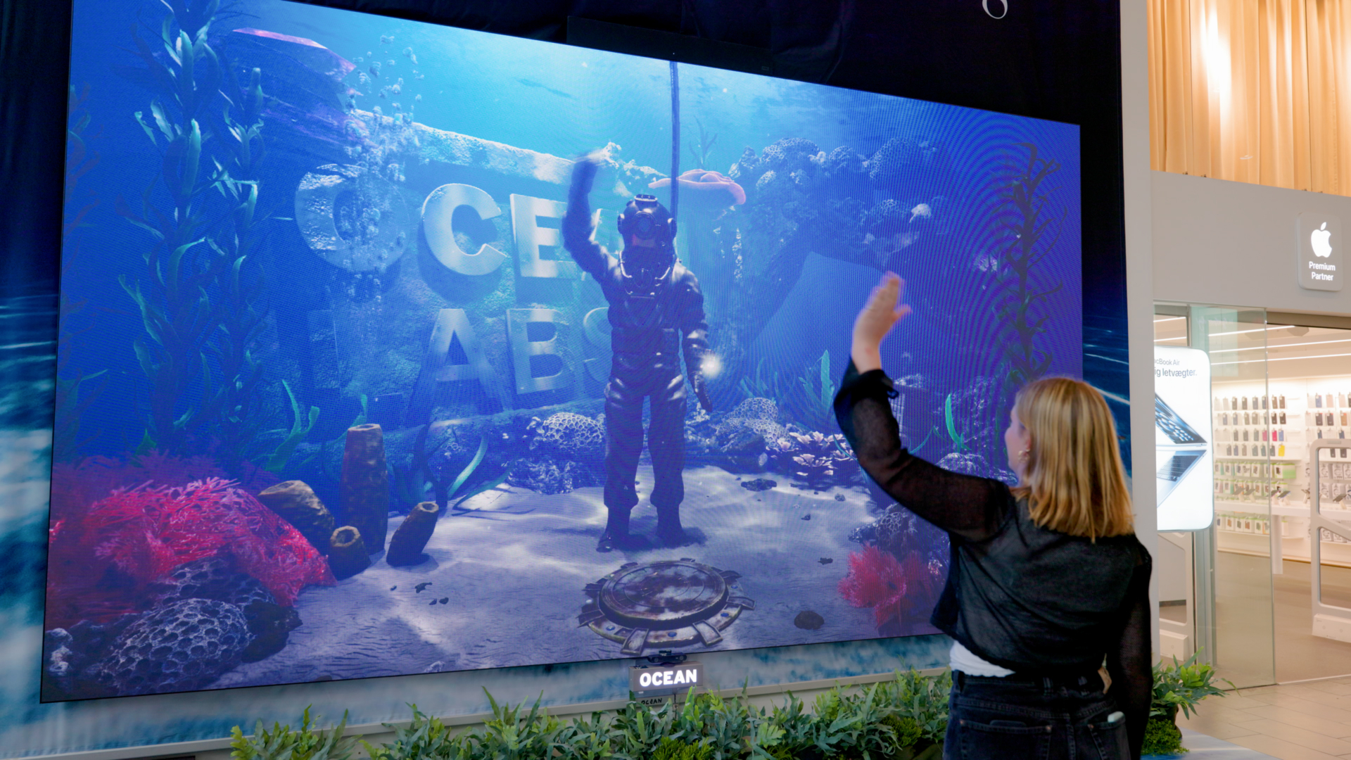PlayWall_09