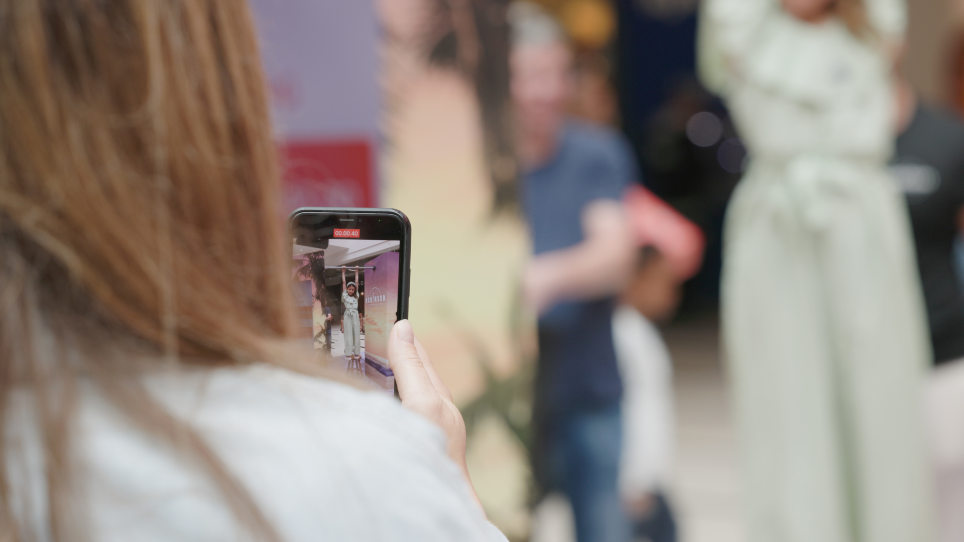 HCR_8862.00_00_24_05.Still016