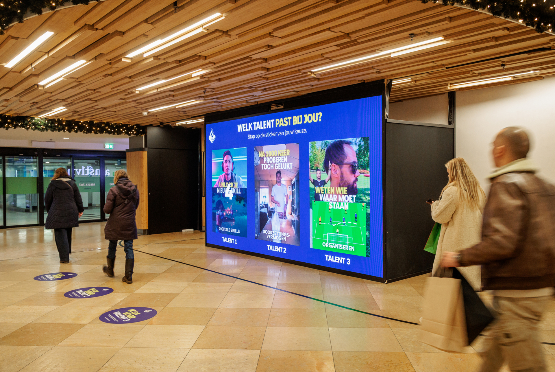 OceanOutdoor_Amstelveen_UnlimitedUnderground_Politie_HR1