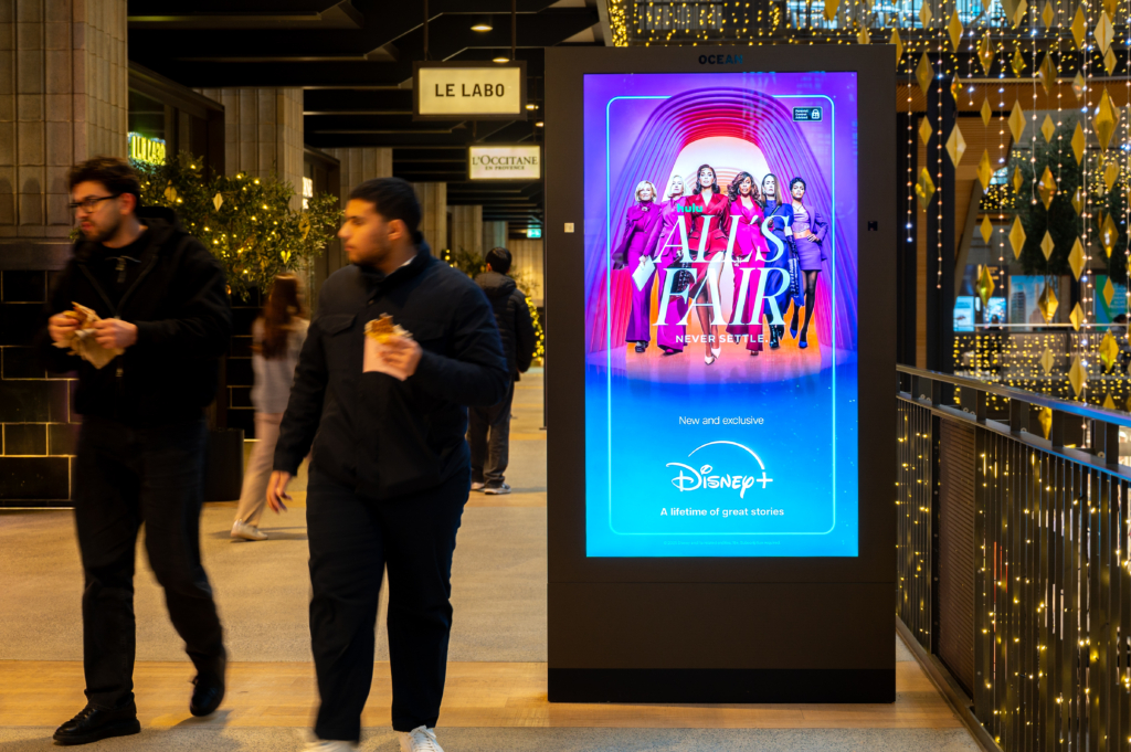 Disney, Battersea, Nov-25-40