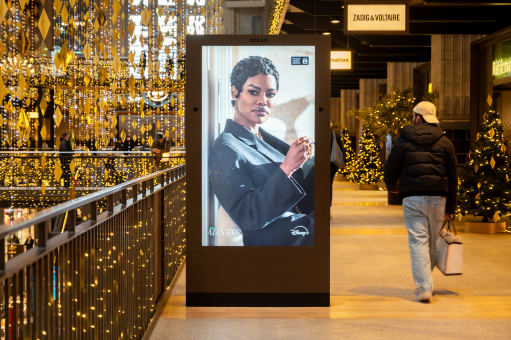 Disney, Battersea, Nov-25-8