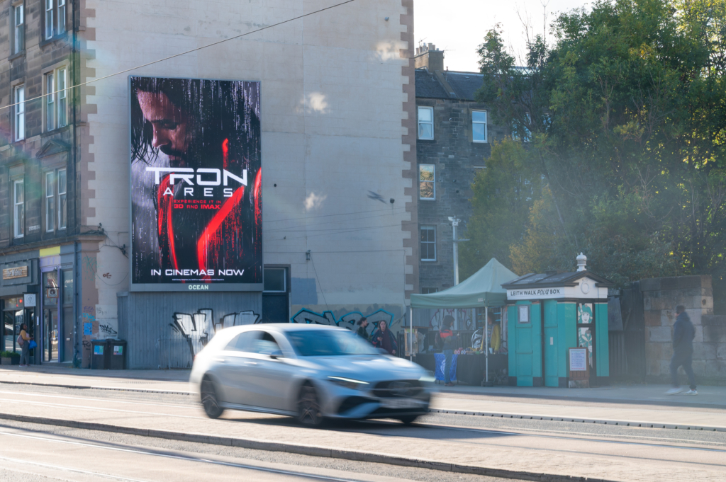 Tron, CS004, Oct-25-03pg