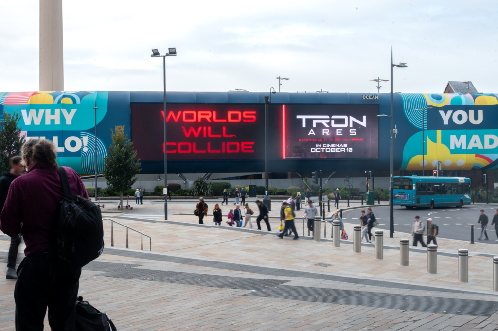 Tron, LMW, Sept-25-4