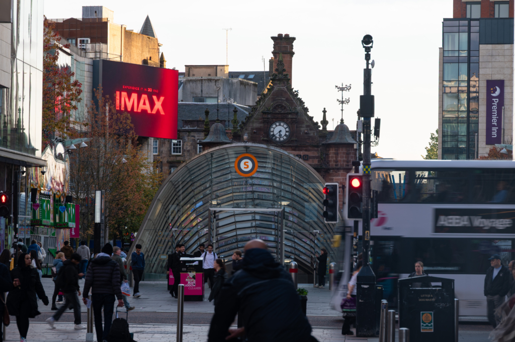Tron, St Enoch, Oct-25-02