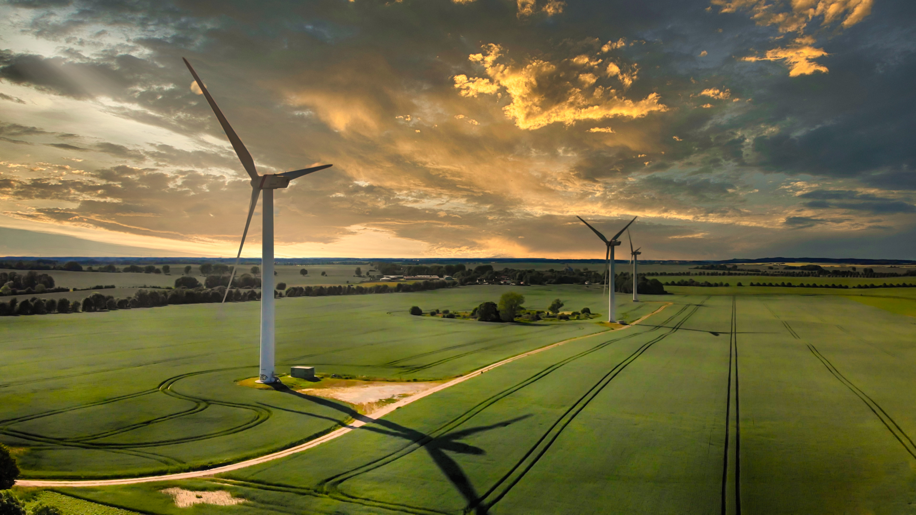 wind turbins at sunset, windenergy, landscape view
