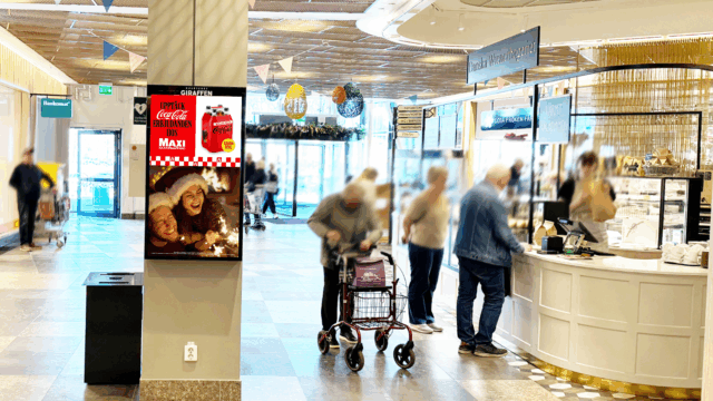 Mockup_CocaCola_KalmarGiraffen_v46_NOV_2025