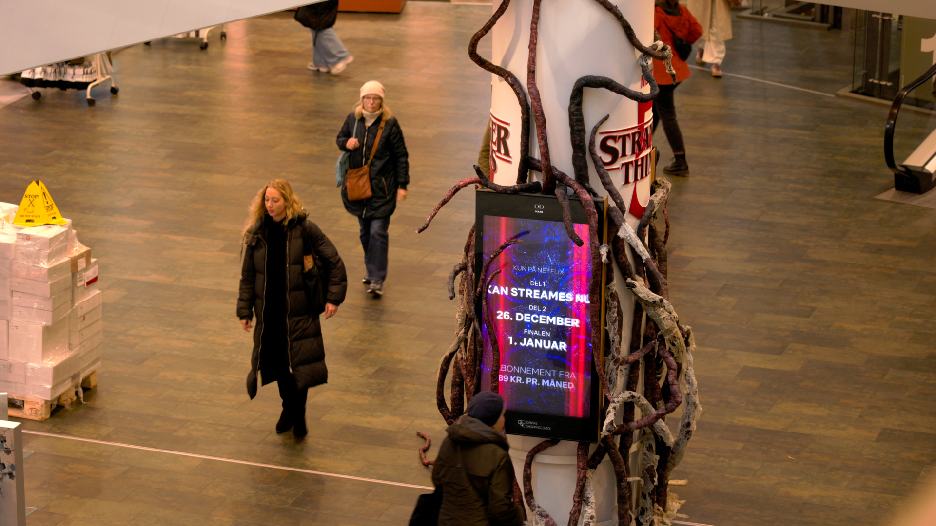 Net2.00_05_54_12.Still014