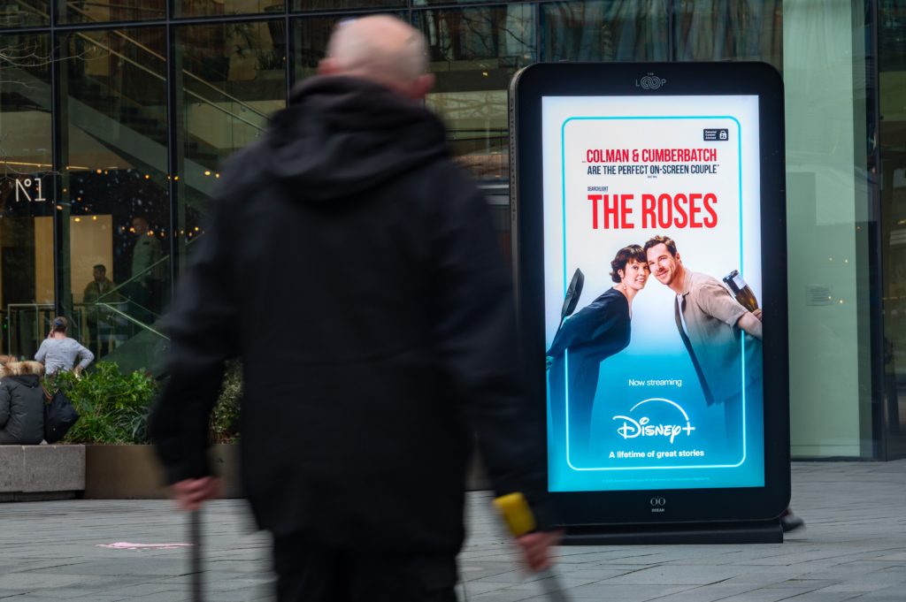 Disney, 3005, DEC-25-01