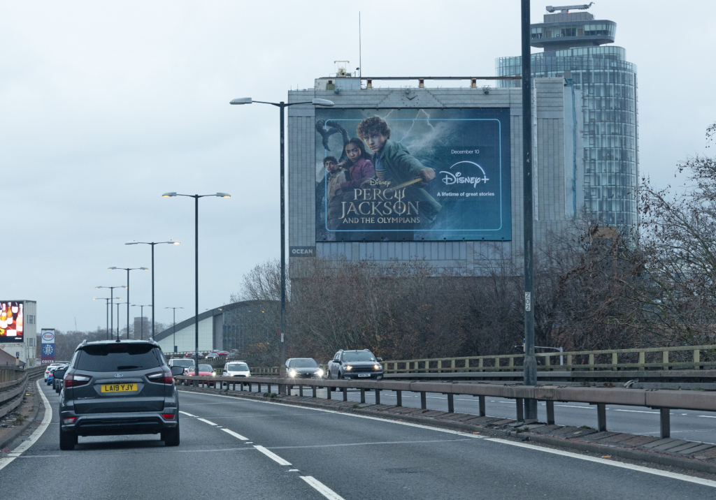 Disney, Alpha, Dec '25 4