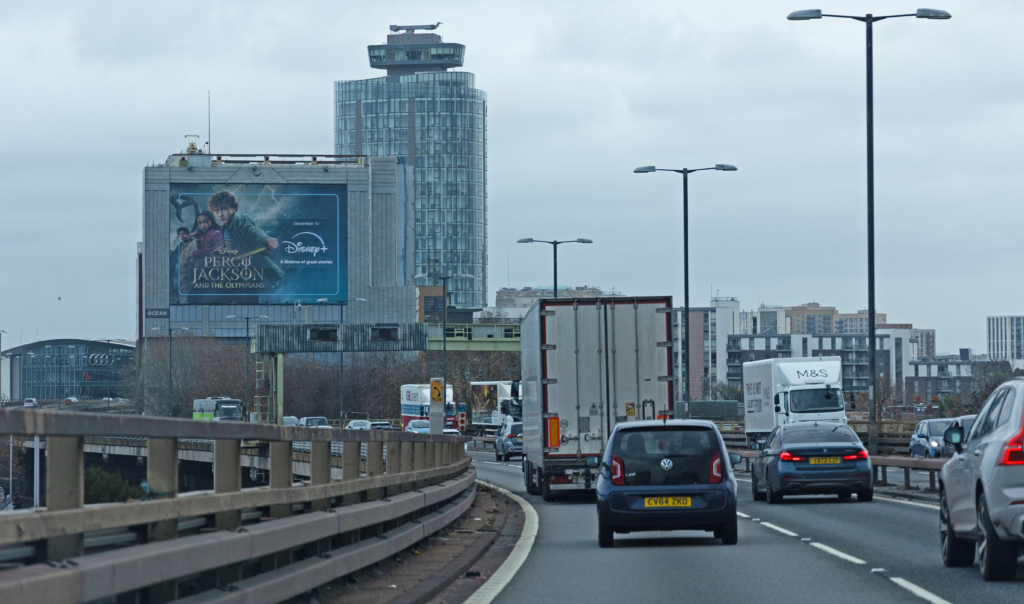 Disney, Alpha, Dec '25 6