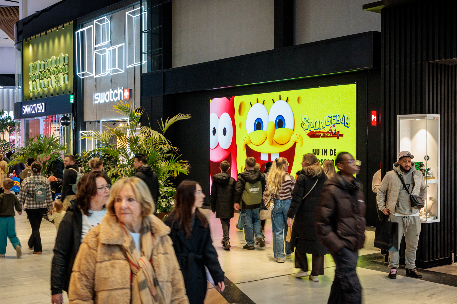 OceanOutdoor_Westfield_Eglantier_UniversalPictures_HR1 (2)