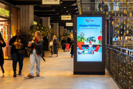 Tui, Battersea, Dec-25-48