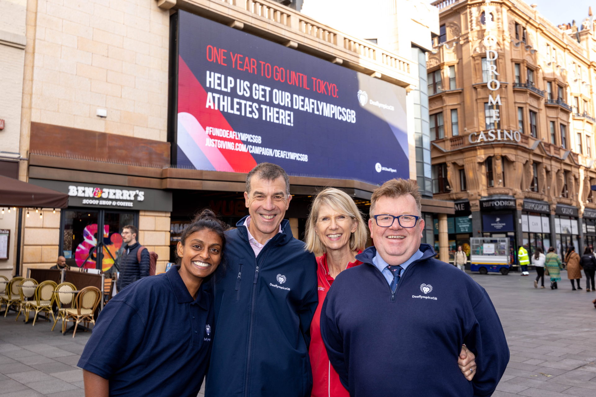 Deaflympics-LeicsSQ-Nov-24-3