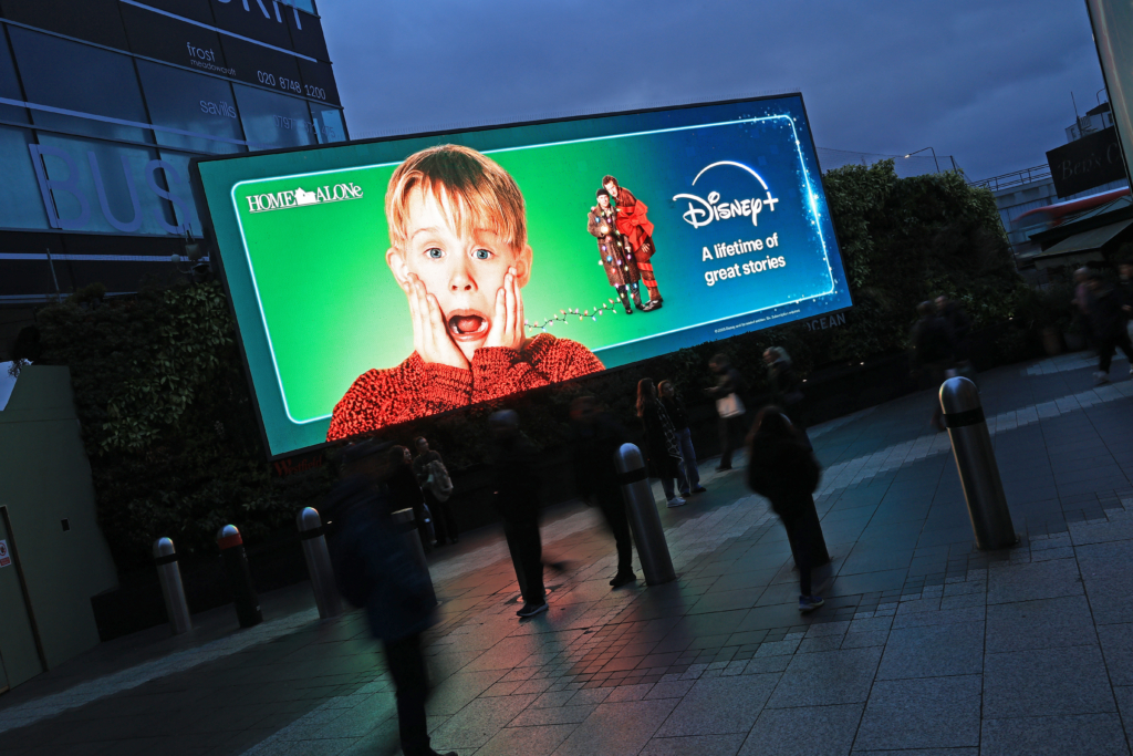 Disney, EatSt, Dec '25 2