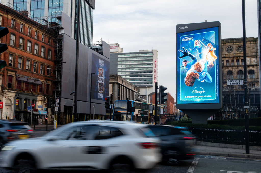 Disney, Mancone, Dec-25-8