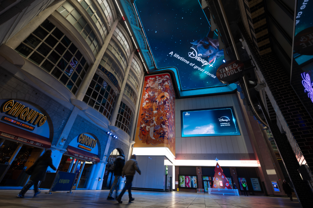 Disney, Skylighs, Dec-25-2