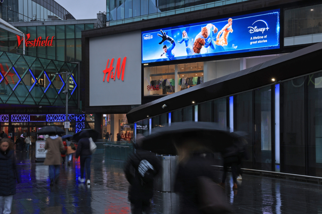 Disney, Skyline, Dec '25 2