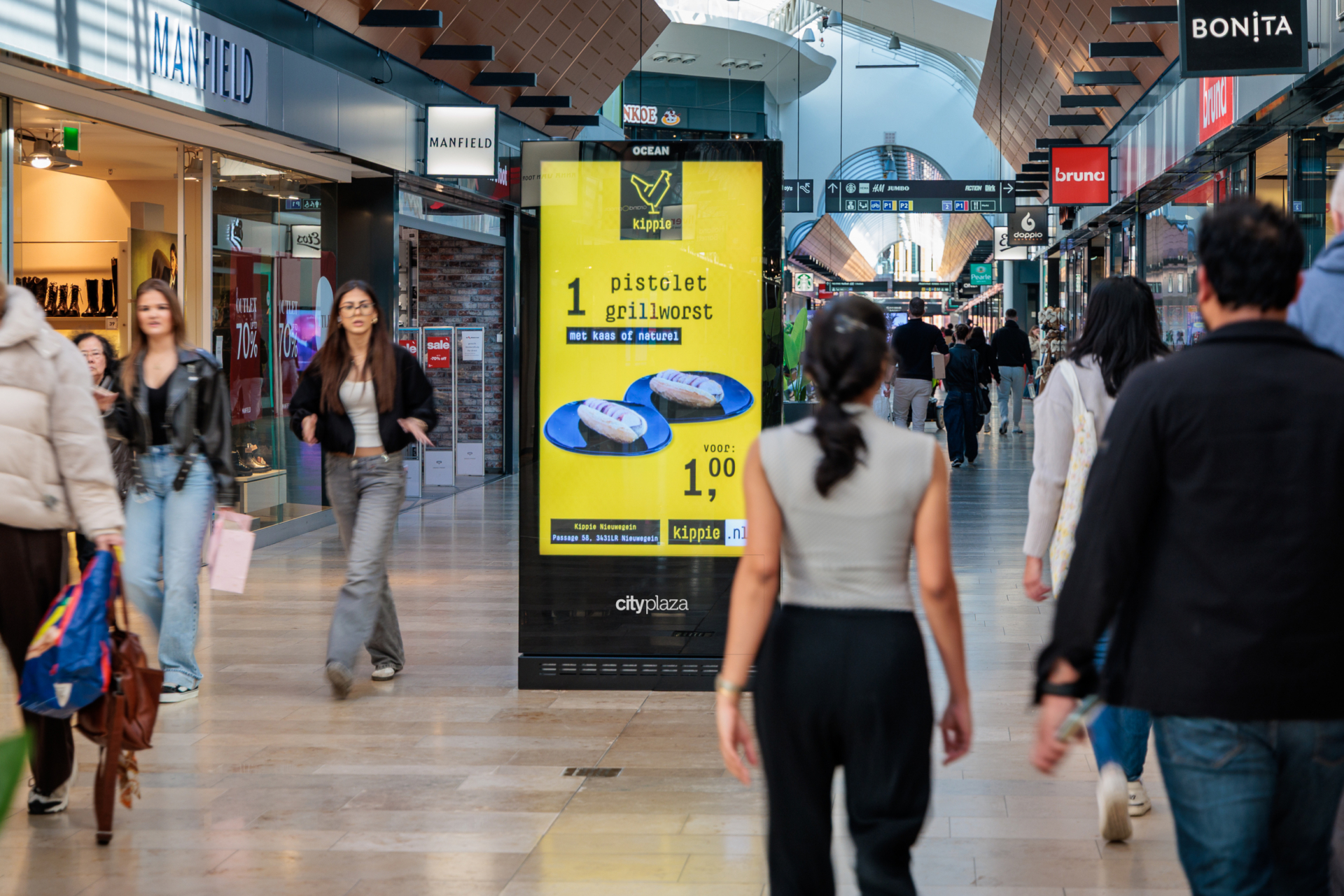 OceanOutdoor_Nieuwegein_Cityplaza_TheLoop_Kippie_HR1