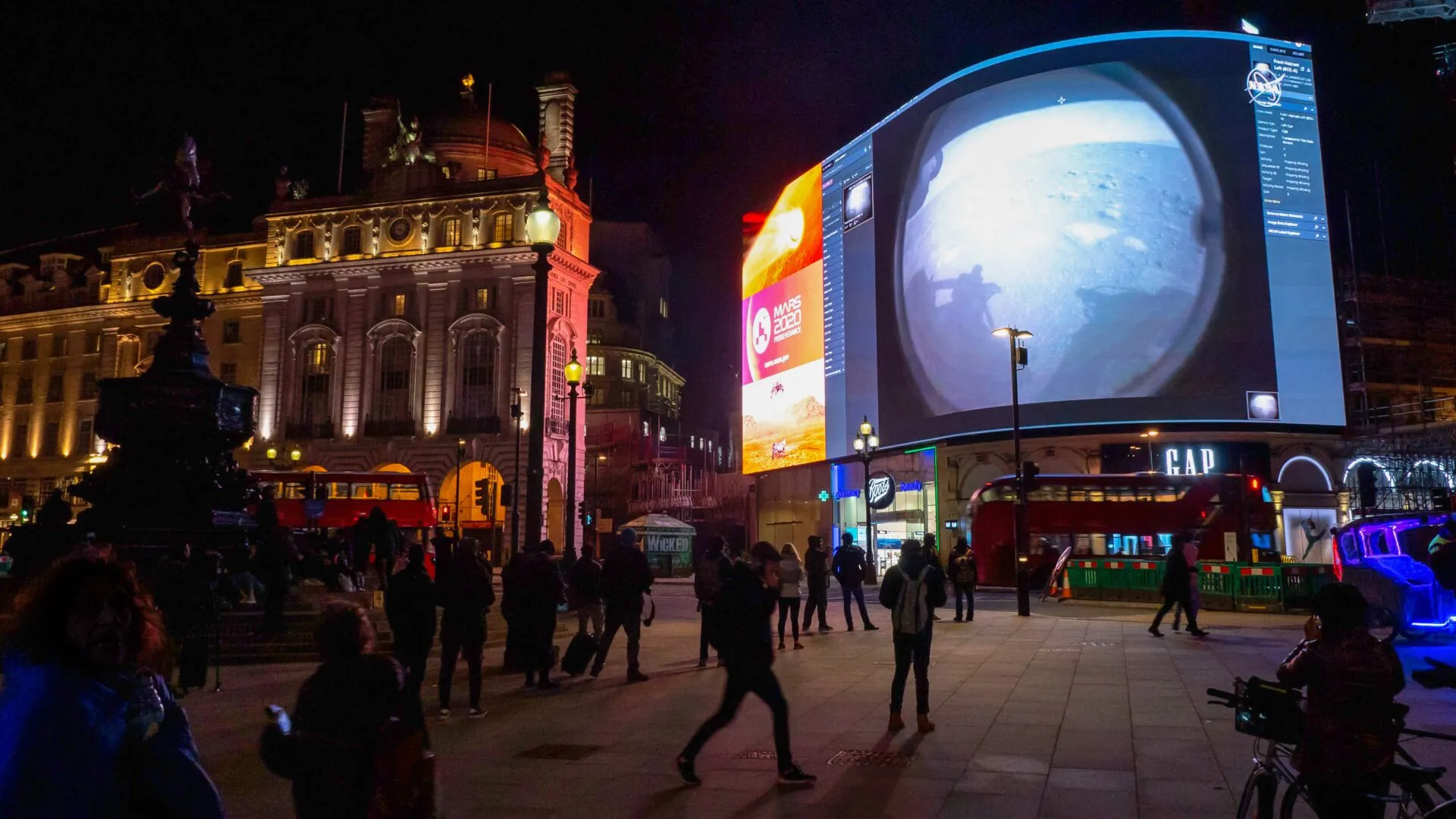 Piccadilly Lights NASA Mars rover broadcast