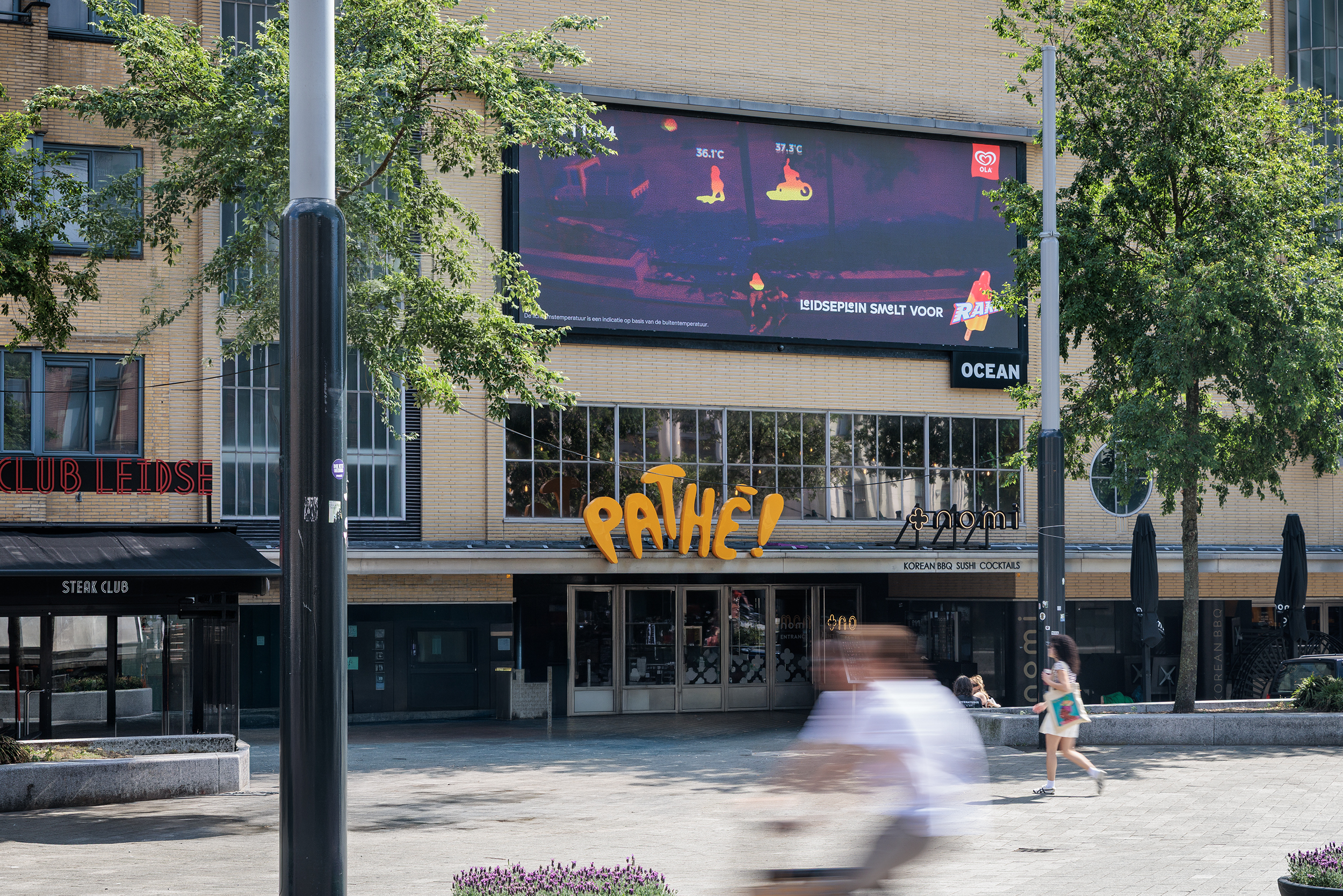 Ocean Outdoor_Amsterdam Leidseplein_Raketje_HR1